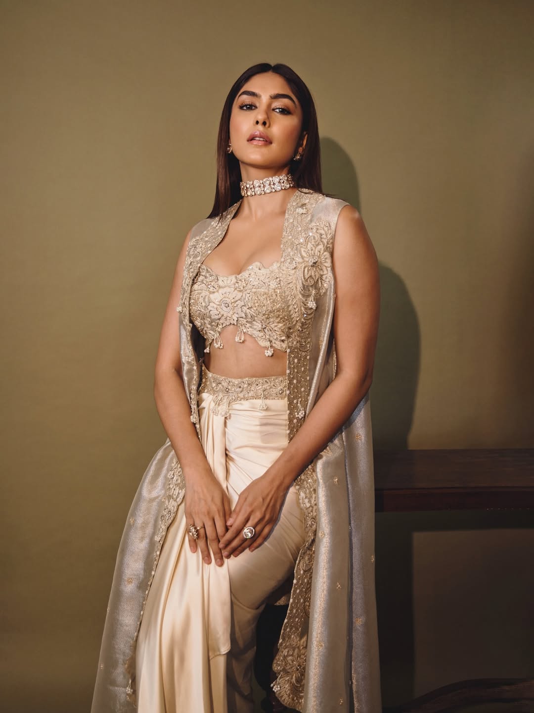 Mrunal Thakur Shines with her Beauty