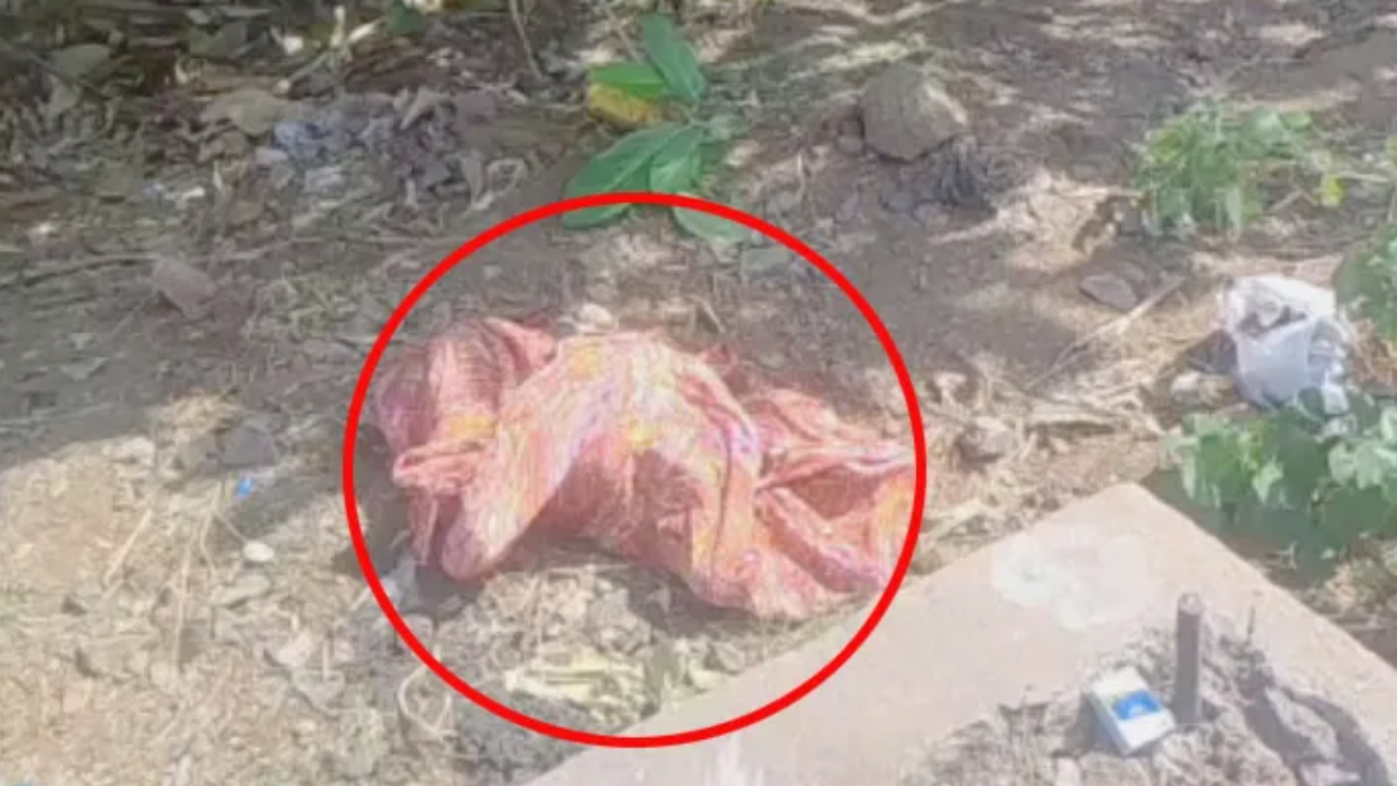 Nizamabad: కాలయముడిగా మారిన కన్నతండ్రి.. రెండు నెలల పసికందును.. కత్తితో పొడిచి రైల్వే ట్రాక్‌పై..