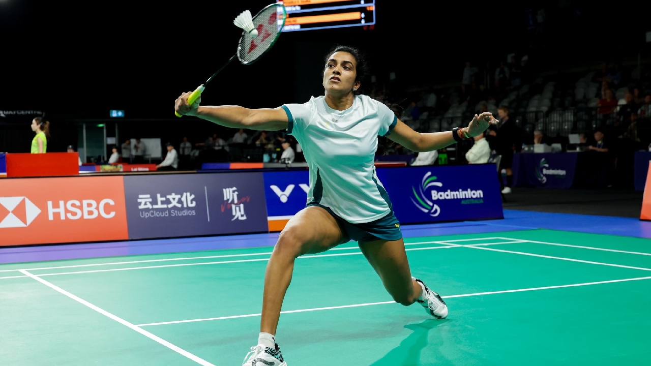 PV Sindhu : ఆస్ట్రేలియన్ ఓపెన్‌లో సెమీస్‌కు దూసుకెళ్లిన పీవీ సింధు