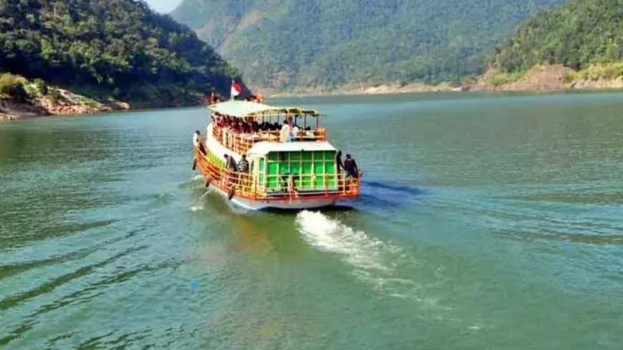 Papikondalu Tour : పాపికొండల విహారయాత్ర నేటి నుంచి నిలిపివేత.. కారణం ఇదే.. తప్పిన పెనుప్రమాదం..