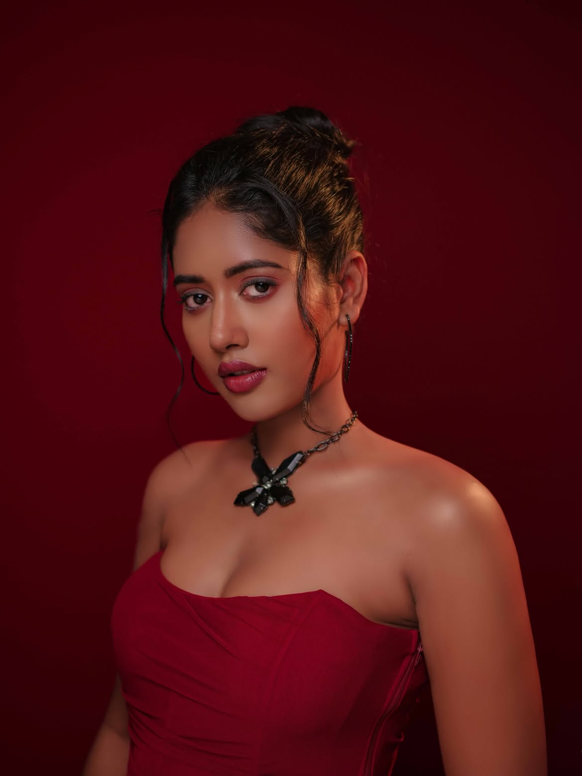 Memu Copulam Actress Parvathie Modern Looks