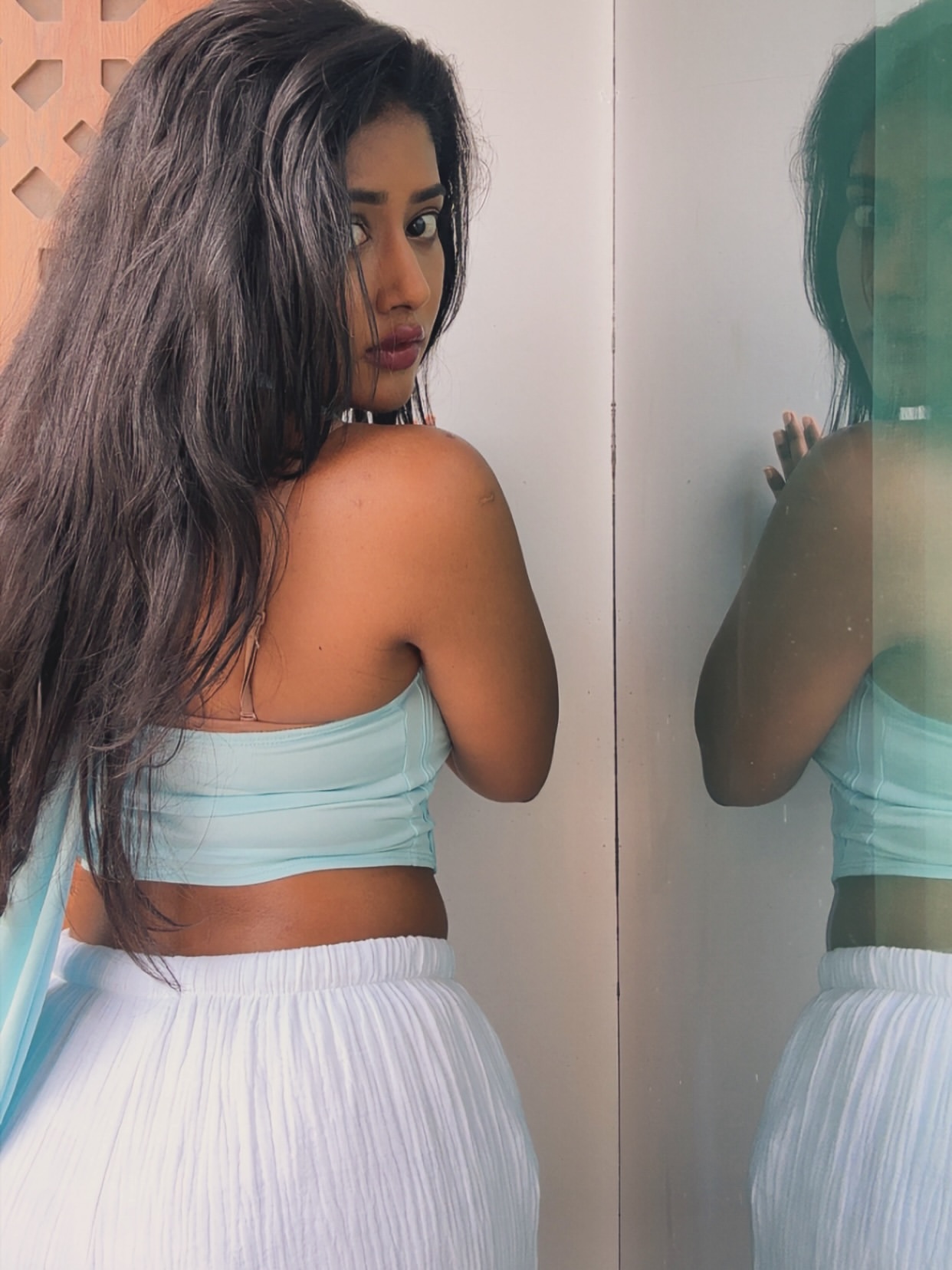 Memu Copulam Actress Parvathie Modern Looks