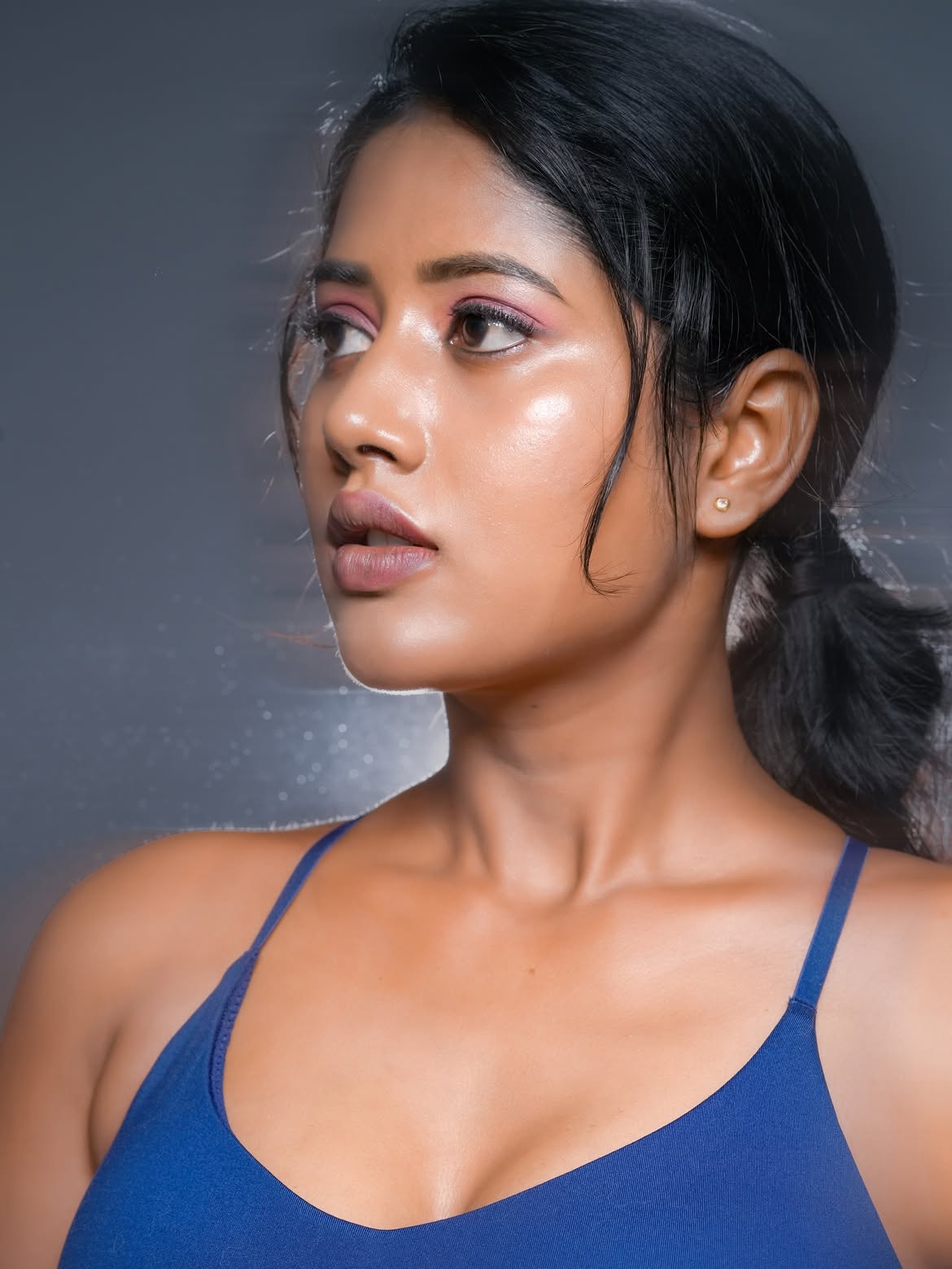 Memu Copulam Actress Parvathie Modern Looks