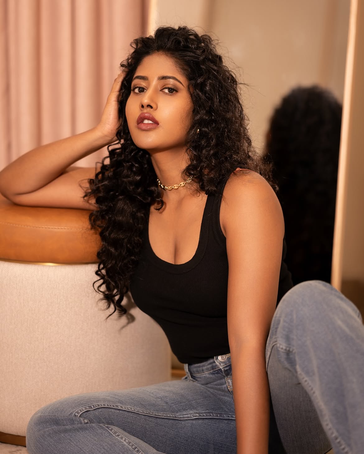 Memu Copulam Actress Parvathie Modern Looks