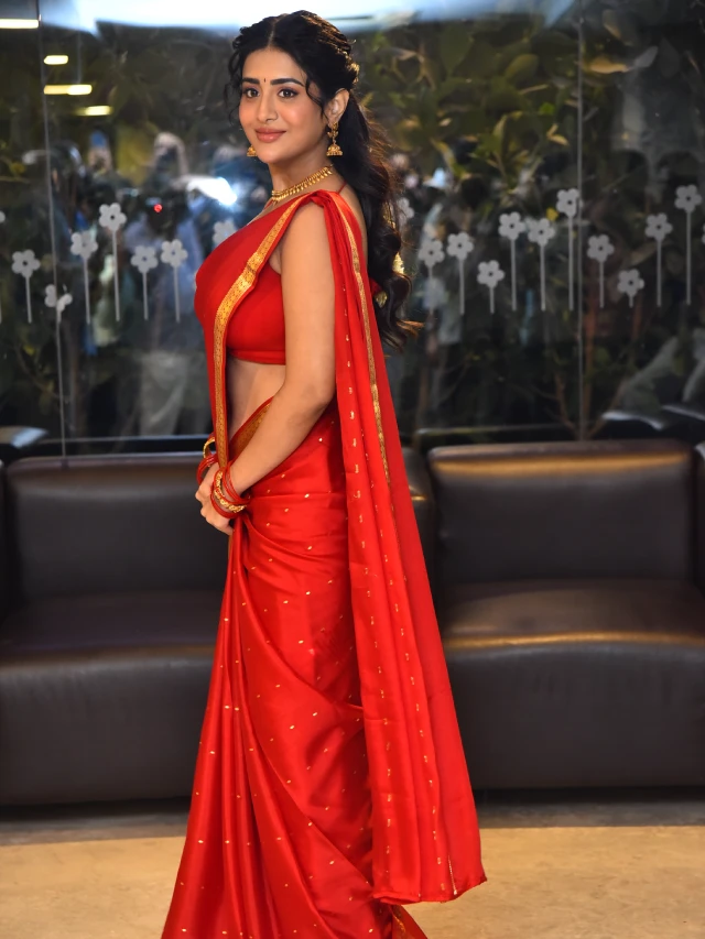Rashi Singh Sizzling Looks in Red Saree