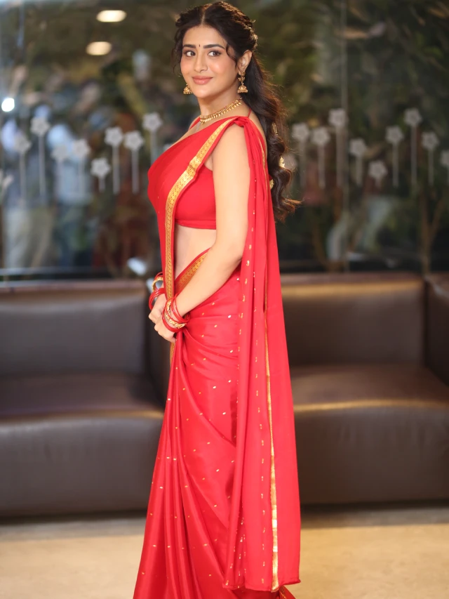 Rashi Singh Sizzling Looks in Red Saree