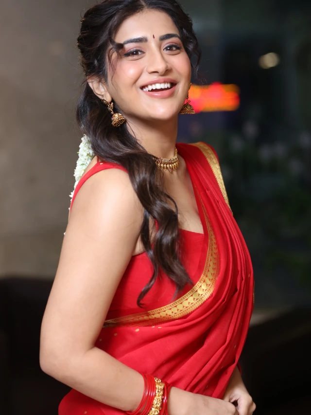 Rashi Singh Sizzling Looks in Red Saree