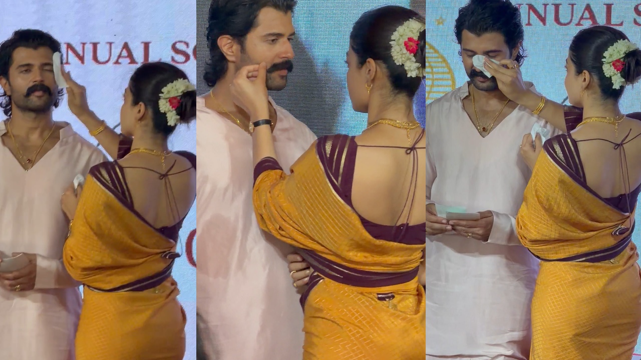 Rashmika Mandanna : భర్తపై రష్మిక ఎంత ప్రేమ చూపిస్తుందో.. స్టేజిపై చెమట తుడిచి, మీసం మెలేసి.. వీడియోలు వైరల్..