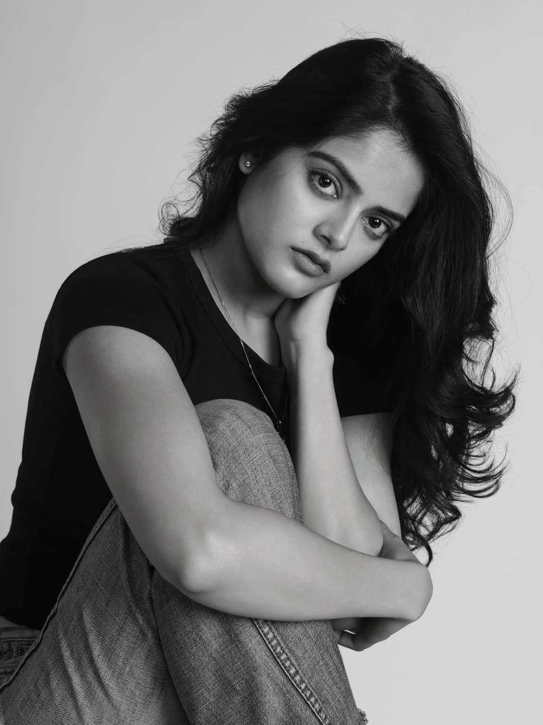 Riddhi Kumaar Stylish Poses