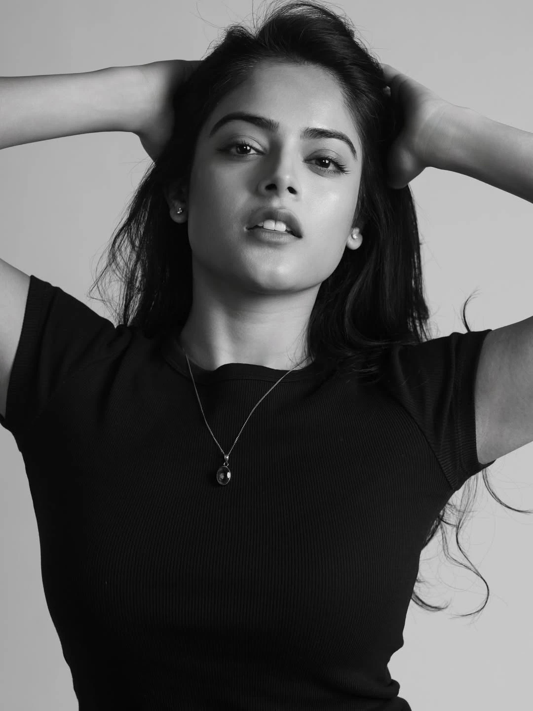 Riddhi Kumaar Stylish Poses