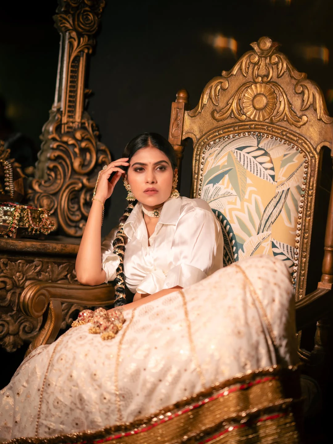 Jabardasth Satya Sri Royal Look