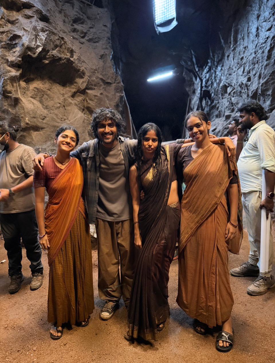 Shalini Kondepudi Shares Sing Geetham Working Stills