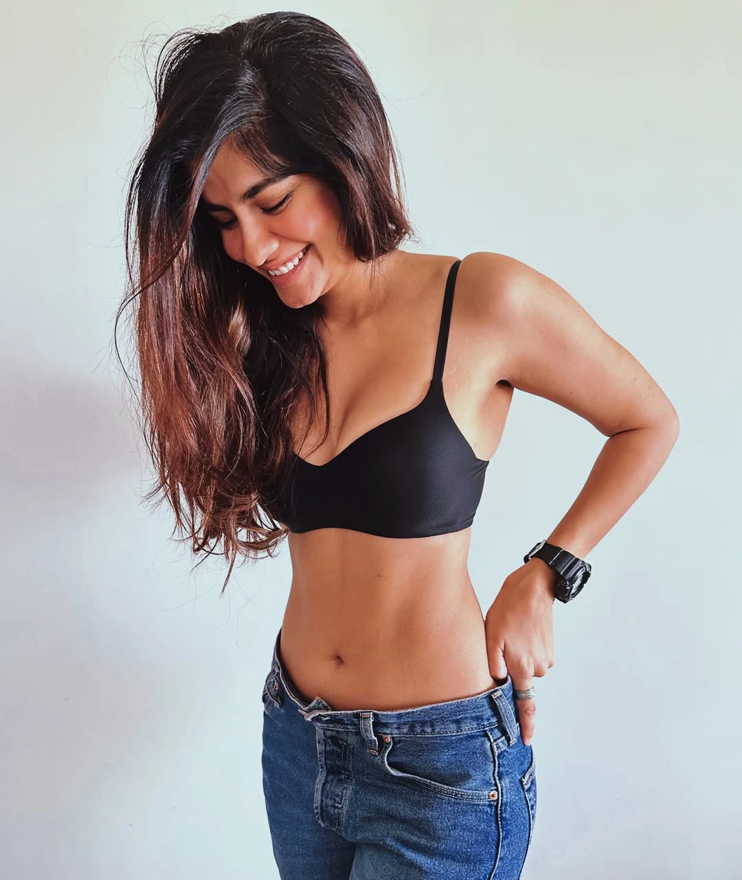 Shreya Dhanwanthary Bold Photos