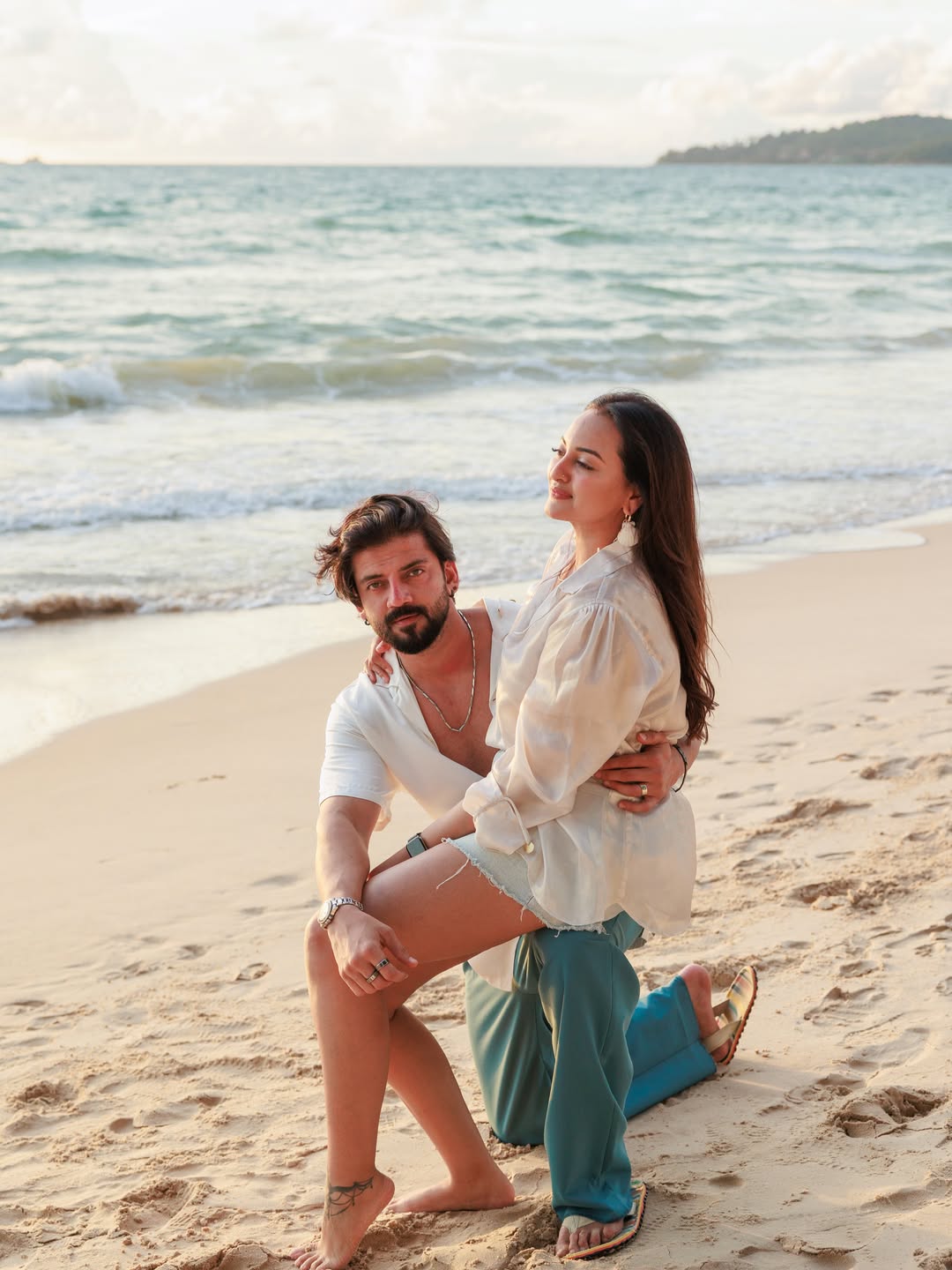 Sonakshi Sinha Enjoying Vacation with Husband