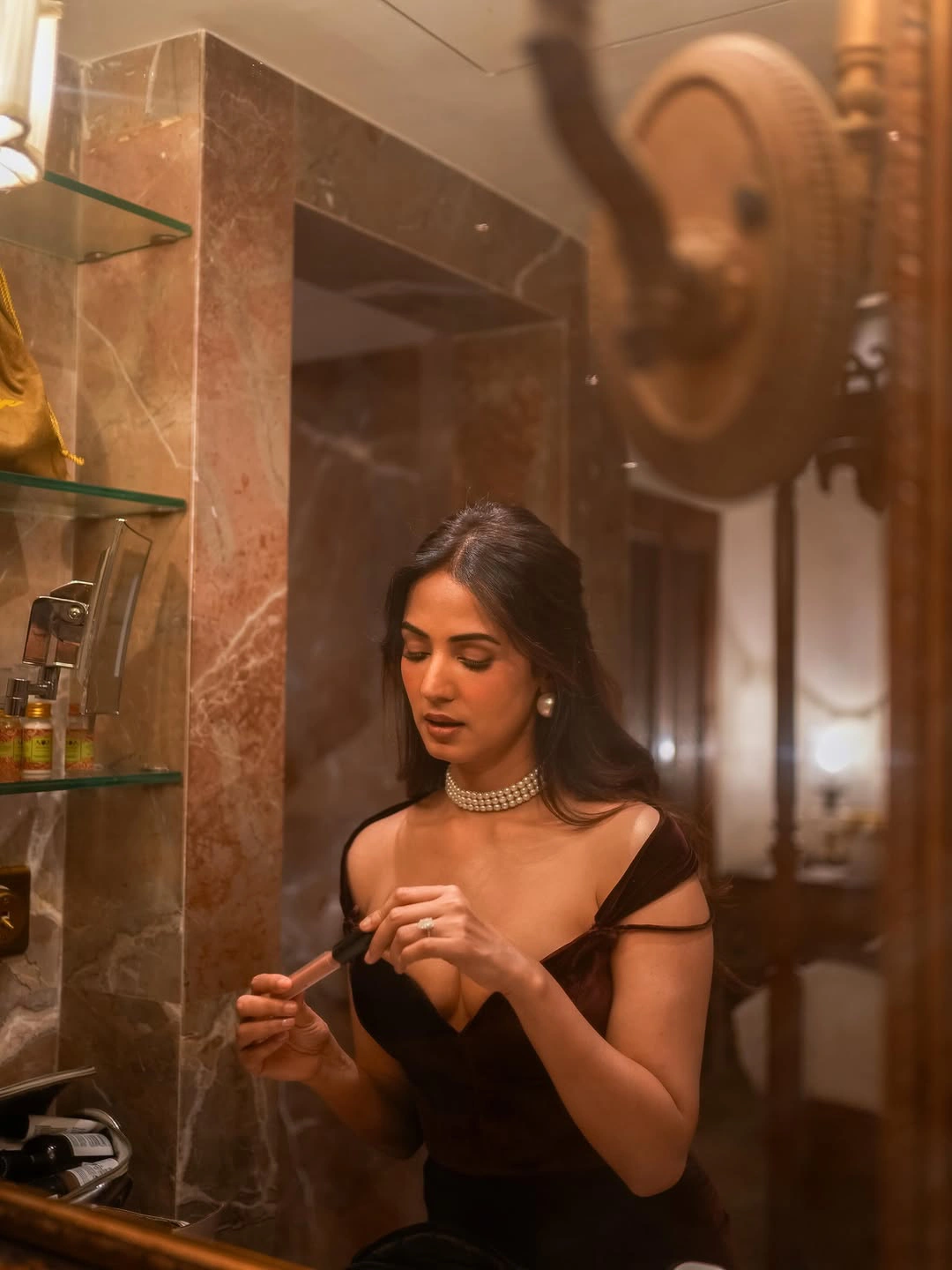 Sonal Chauhan Stunning Looks in Modern Dress