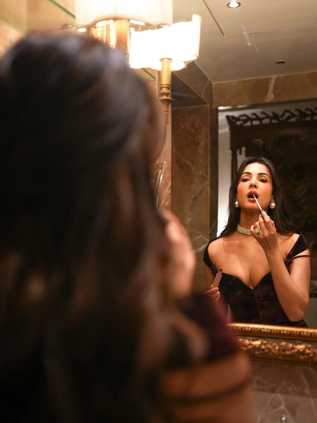 Sonal Chauhan Stunning Looks in Modern Dress