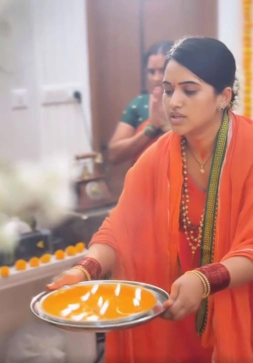 Sravanthi Chokarapu