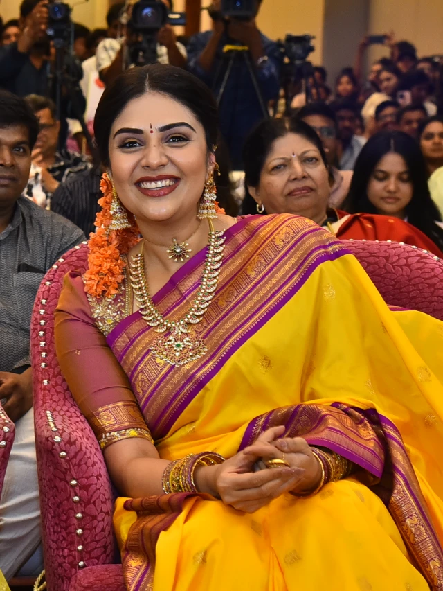 Sreemukhi Traditional Looks from Maa Inti Bangaram Pre Release Event