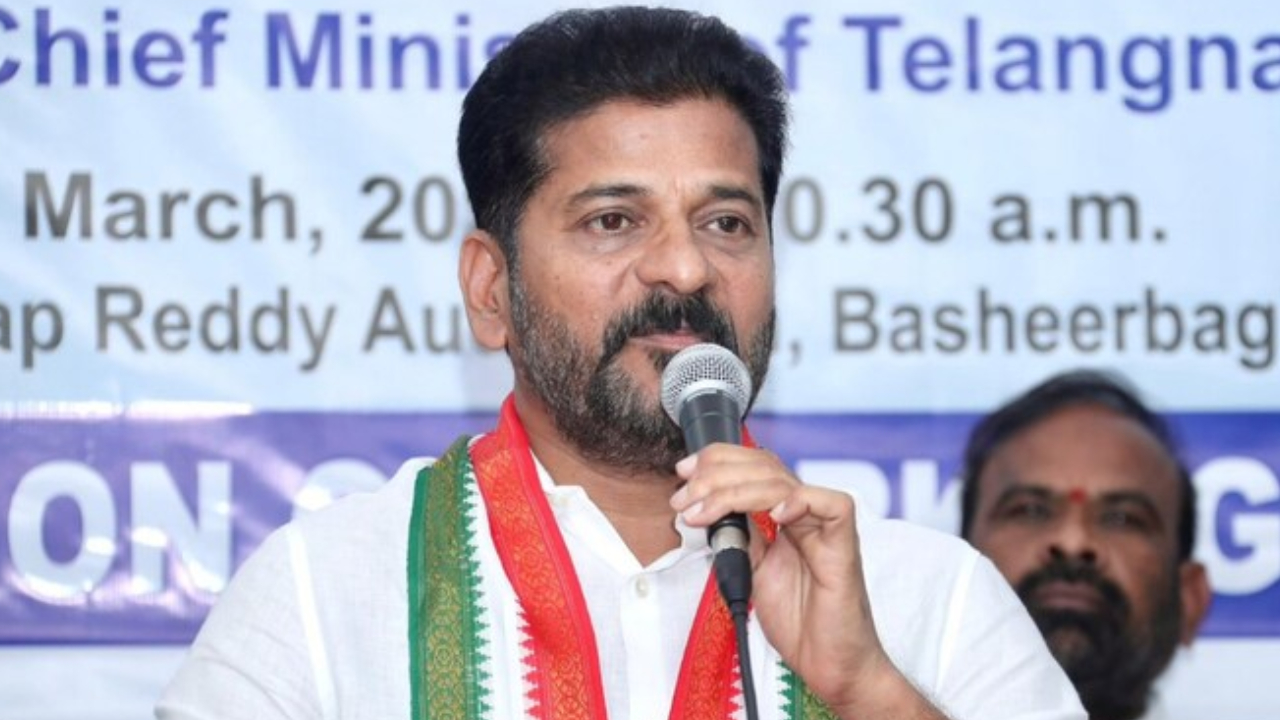 CM Revanth Reddy: ఏకంగా సీఎం వీడియోనే మార్పింగ్.. తప్పుడు ప్రసంగాలు ప్రచారం.. మరి పోలీస్ లు ఊరుకుంటారా!