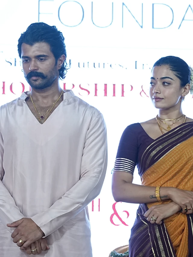 Vijay Deverakonda Rashmika Mandanna Cute Photos