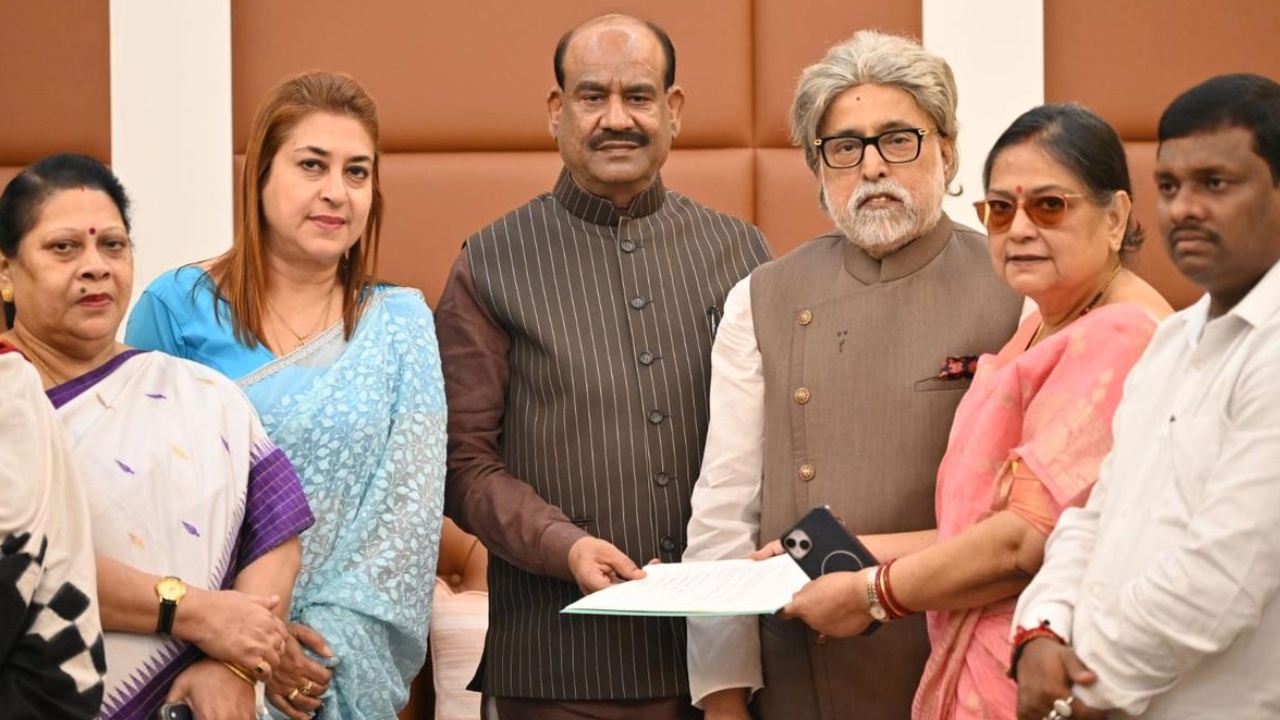 West Bengal Politics : మమతాకు మరో షాక్‌.. జాతీయ రాజకీయాల్లో హాట్ టాపిక్‌గా ఎన్‌సీపీఐ.. అసలు ఎన్‌సీపీఐ ఎవరిది? టీడీపీని బీట్ చేయబోతుందా?