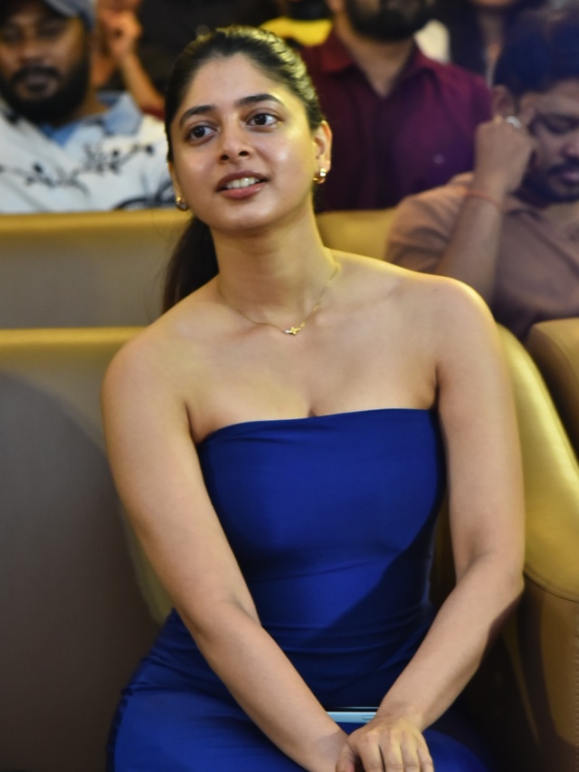 Yashashree Rao Mesmerizing Looks in Modern Dress
