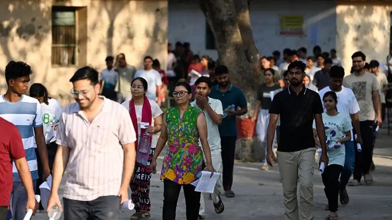 JEE 2026 Results : జేఈఈ ఫలితాలు వచ్చేశాయ్.. టాప్ 5 లో నిలిచిన ఒకే ఒక తెలుగు విద్యార్థి.. ఎవరంటే..