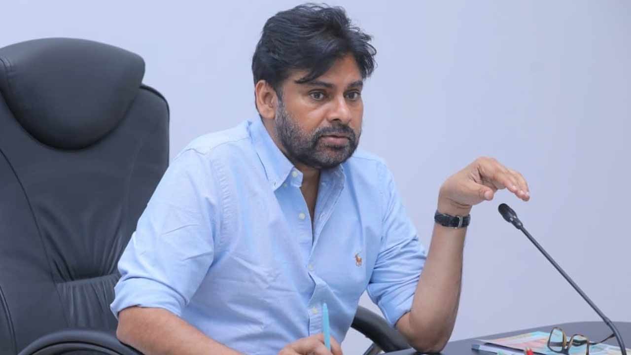 Pawan Kalyan : ఆ రెండు సినిమాలు నచ్చాయంటున్న పవన్ కళ్యాణ్.. నేషనల్ పాడ్ కాస్ట్ లో ఏం చెప్పారంటే..