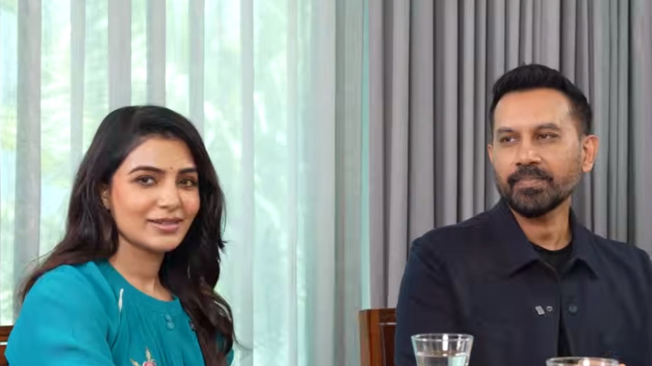 Samantha : రాజ్ ఒక్కడే అలా చేస్తాడు.. ఏ డైరెక్టర్ అలా చేయడు.. సమంత సంచలన వ్యాఖ్యలు..