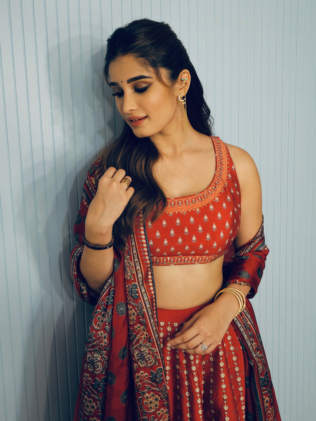 rasha thadani stunning looks in srinivasa mangapuram movie event