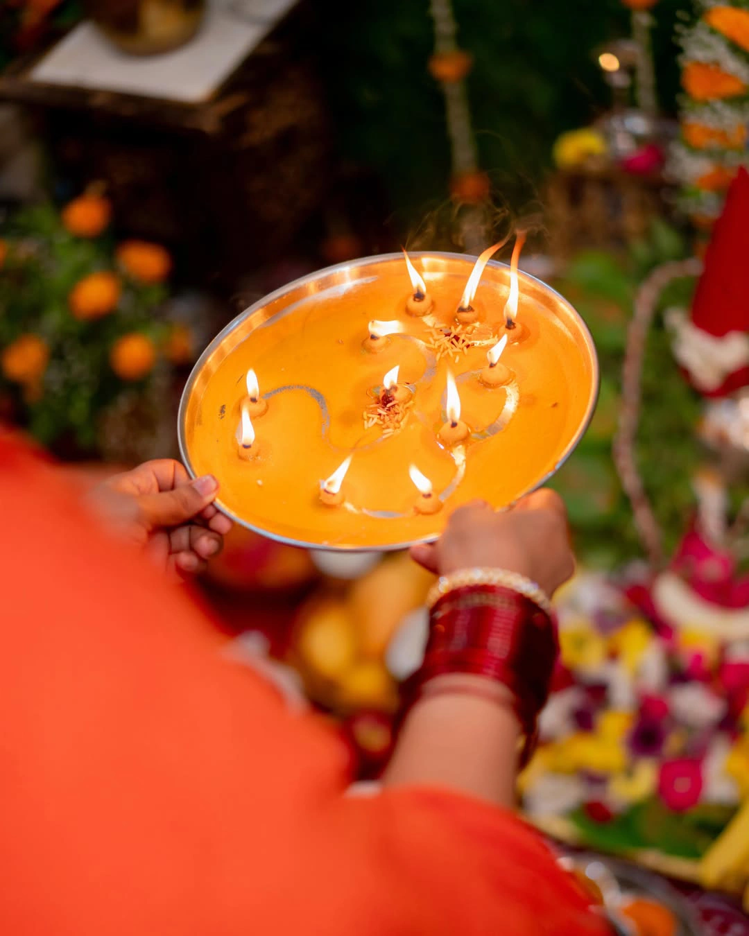 Sravanthi Chokarapu Wears Hanuman Mala