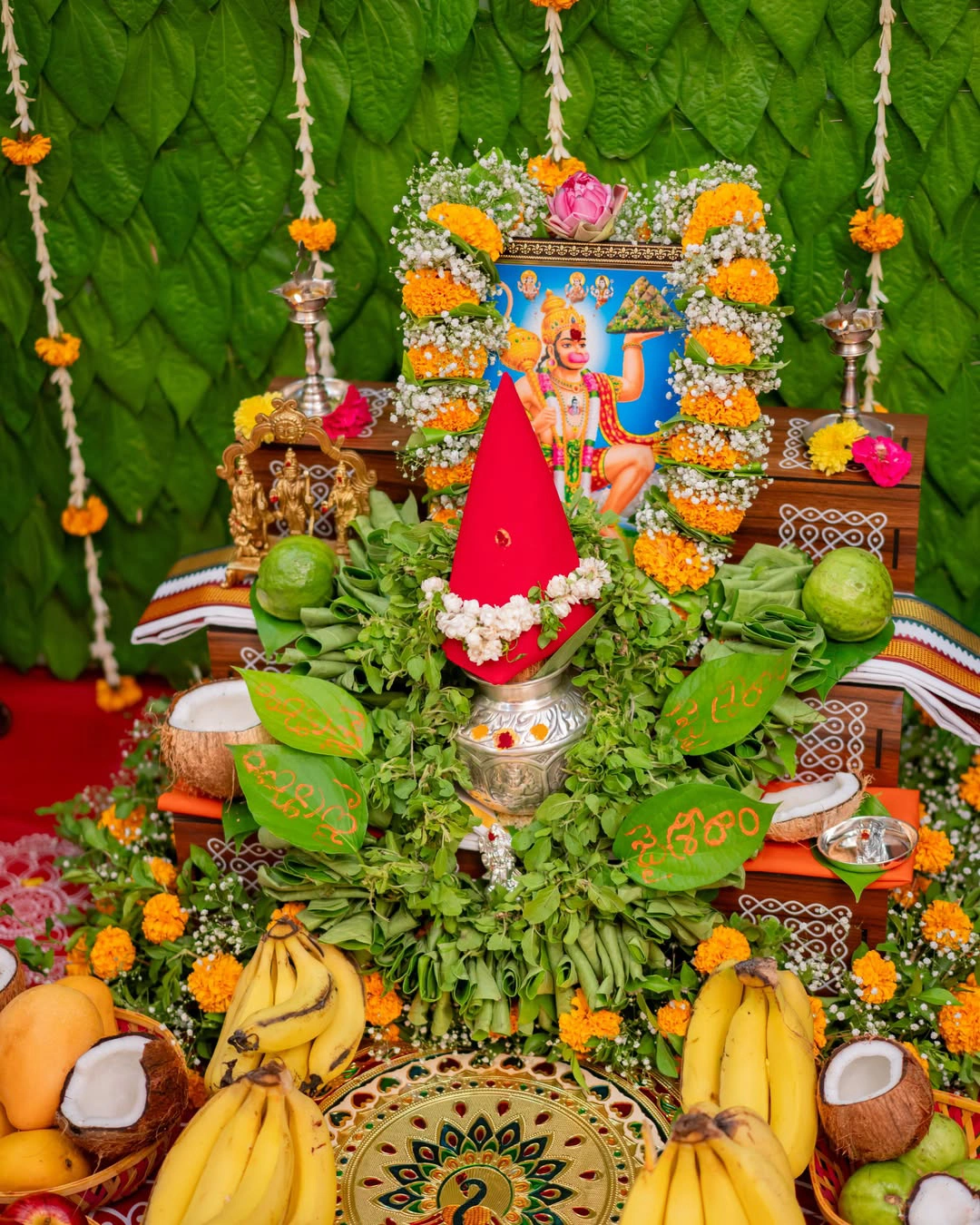 Sravanthi Chokarapu Wears Hanuman Mala