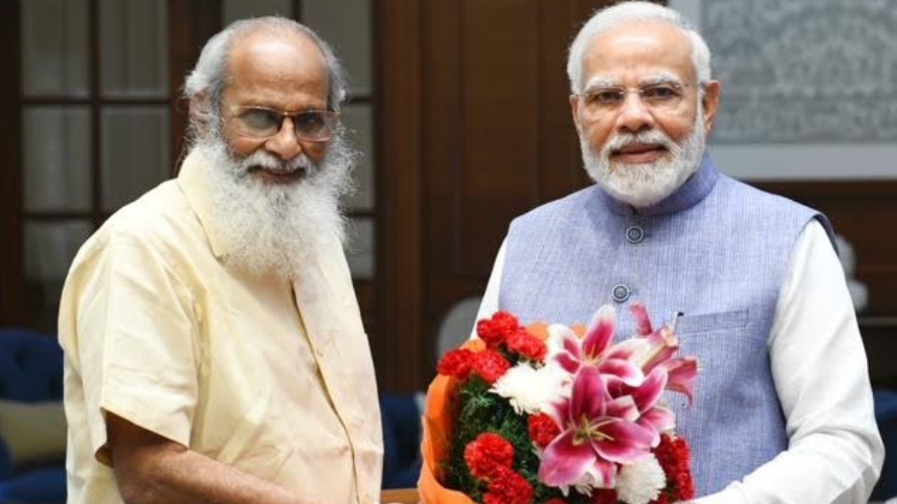 Vijayendra Prasad : మోదీ ఫోన్ చేస్తే ప్రాంక్ అనుకున్నా.. మోదీ ఫోన్ చేసి.. రాజమౌళి తండ్రి వ్యాఖ్యలు వైరల్..