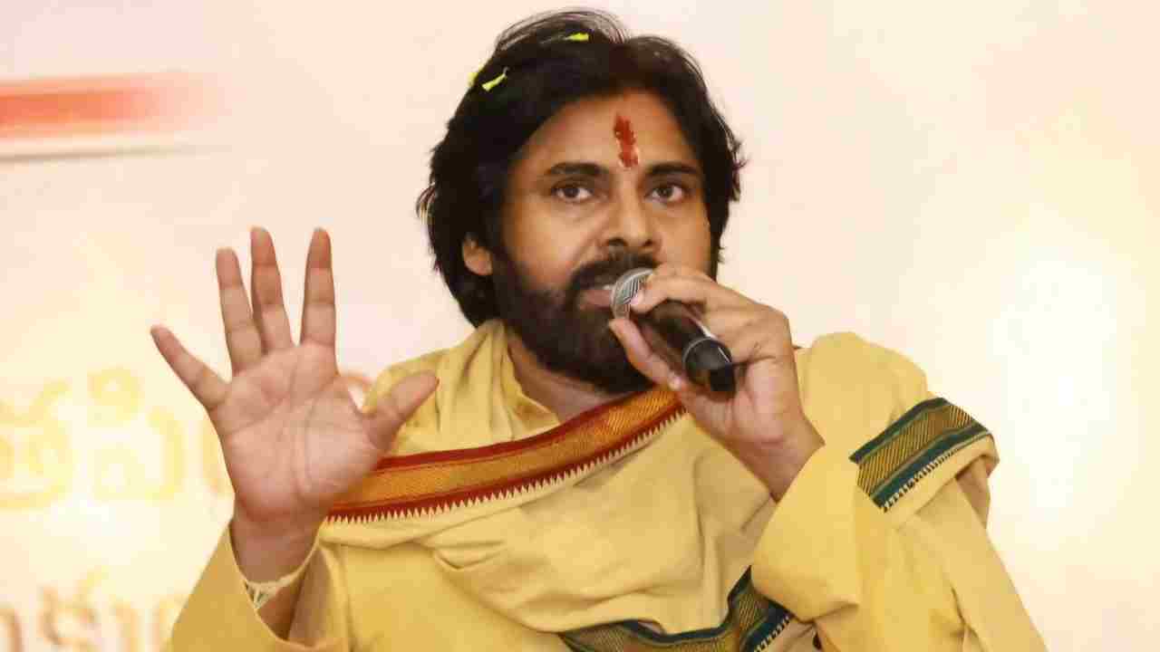 Pawan Kalyan: సోషల్ మీడియా ట్రోలింగ్స్ కి చెక్.. డిప్యూటీ సీఎం ఆఫీస్‌లో ప్రత్యేక విభాగం.. పవన్ కల్యాణ్ సంచలన నిర్ణయం