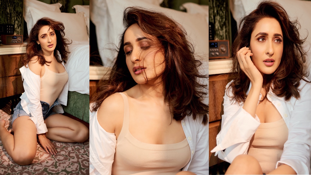 Pragya Jaiswal : ప్ర‌గ్యా జైస్వాల్ లేటెస్టు ఫోటోలు.. మంచం ప‌క్క‌న కూర్చుని ..