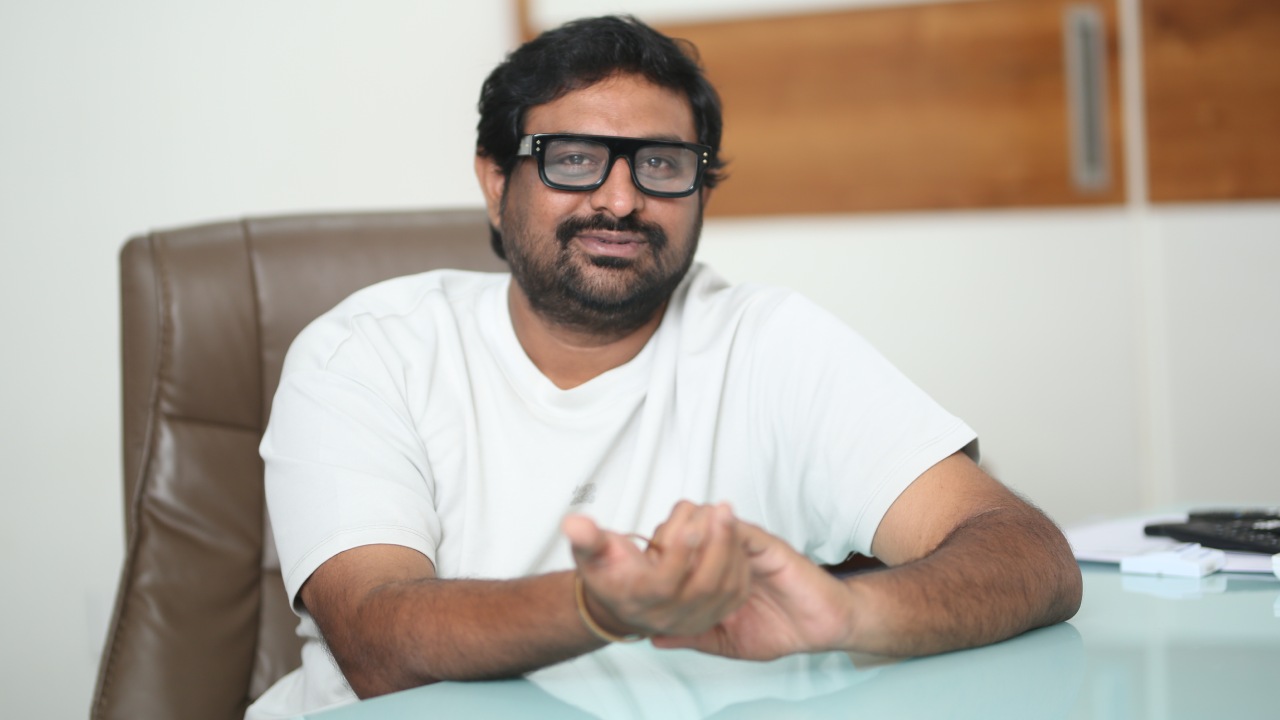 Ajay Bhupathi : నేను టైం వేస్ట్ చేసుకోను.. పాన్ ఇండియా సినిమాలపై డైరెక్టర్ కామెంట్స్..