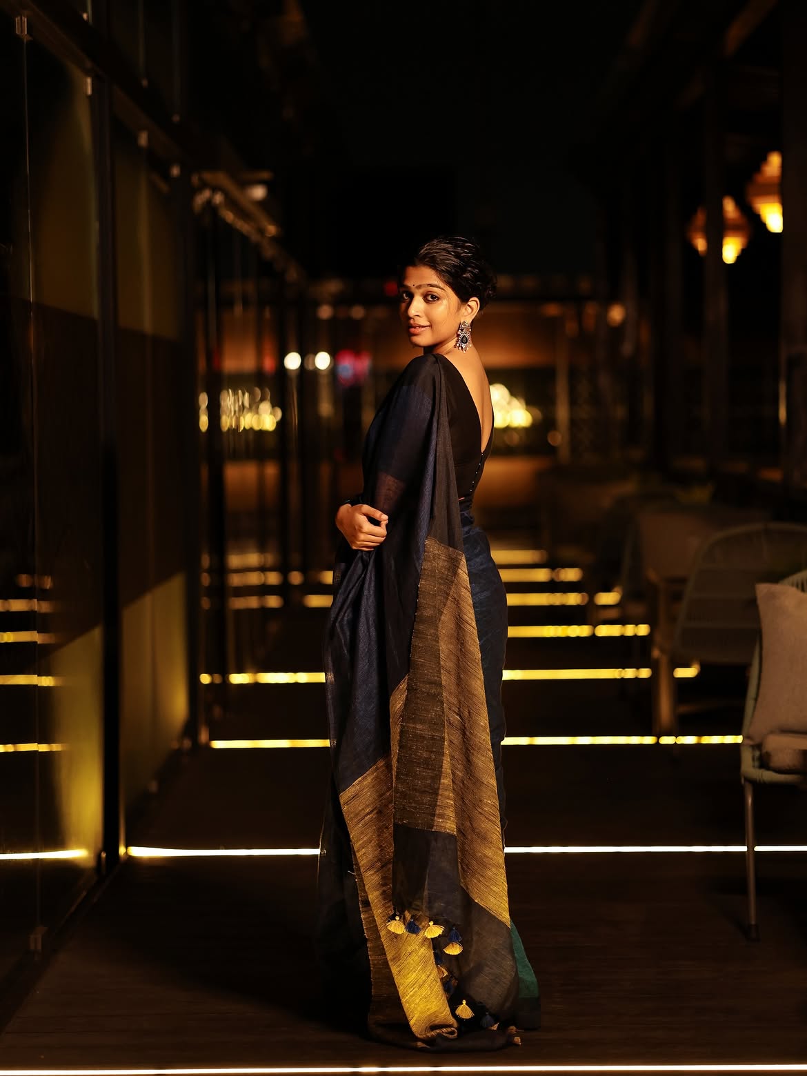 Ananthika Sanilkumar Stunning Looks in Saree