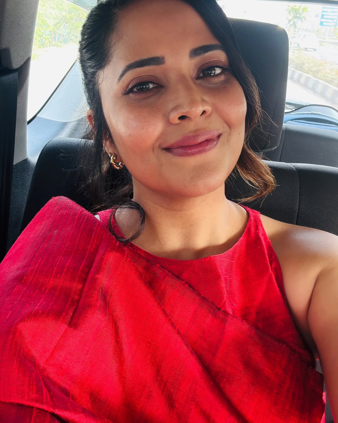 Anasuya Bharadwaj Saree Looks for TedX