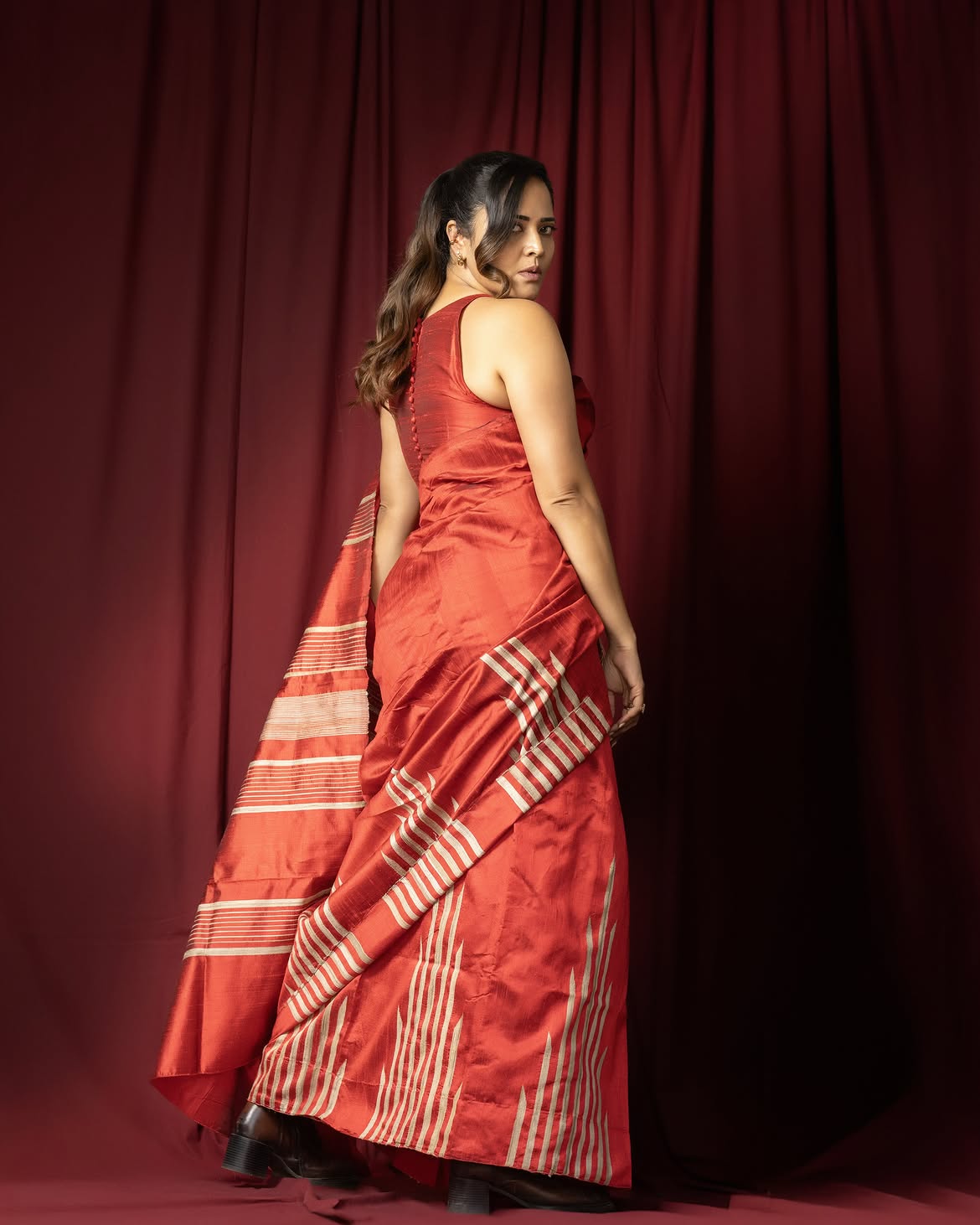 Anasuya Bharadwaj Saree Looks for TedX