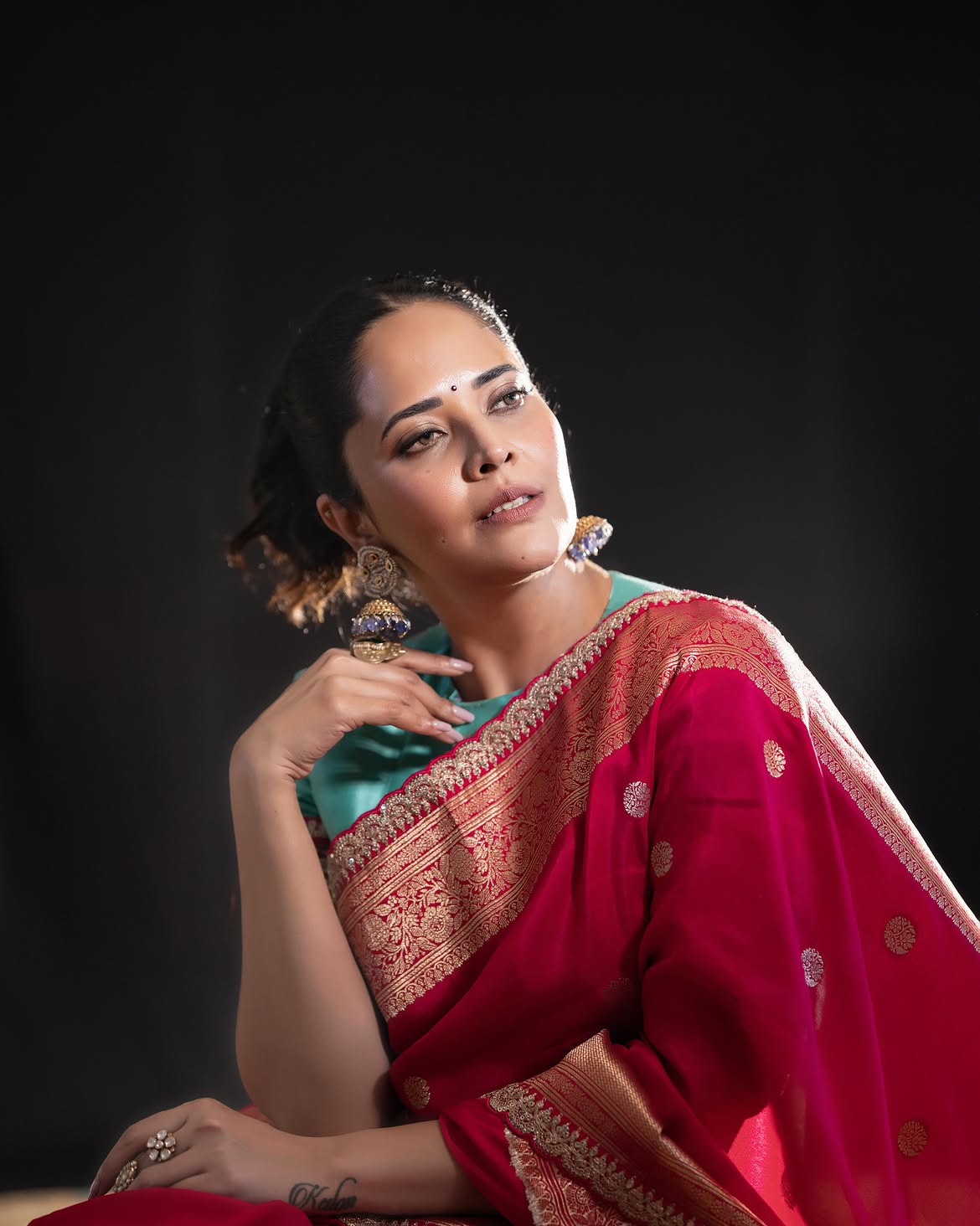 Anasuya Bharadwaj Saree Photos