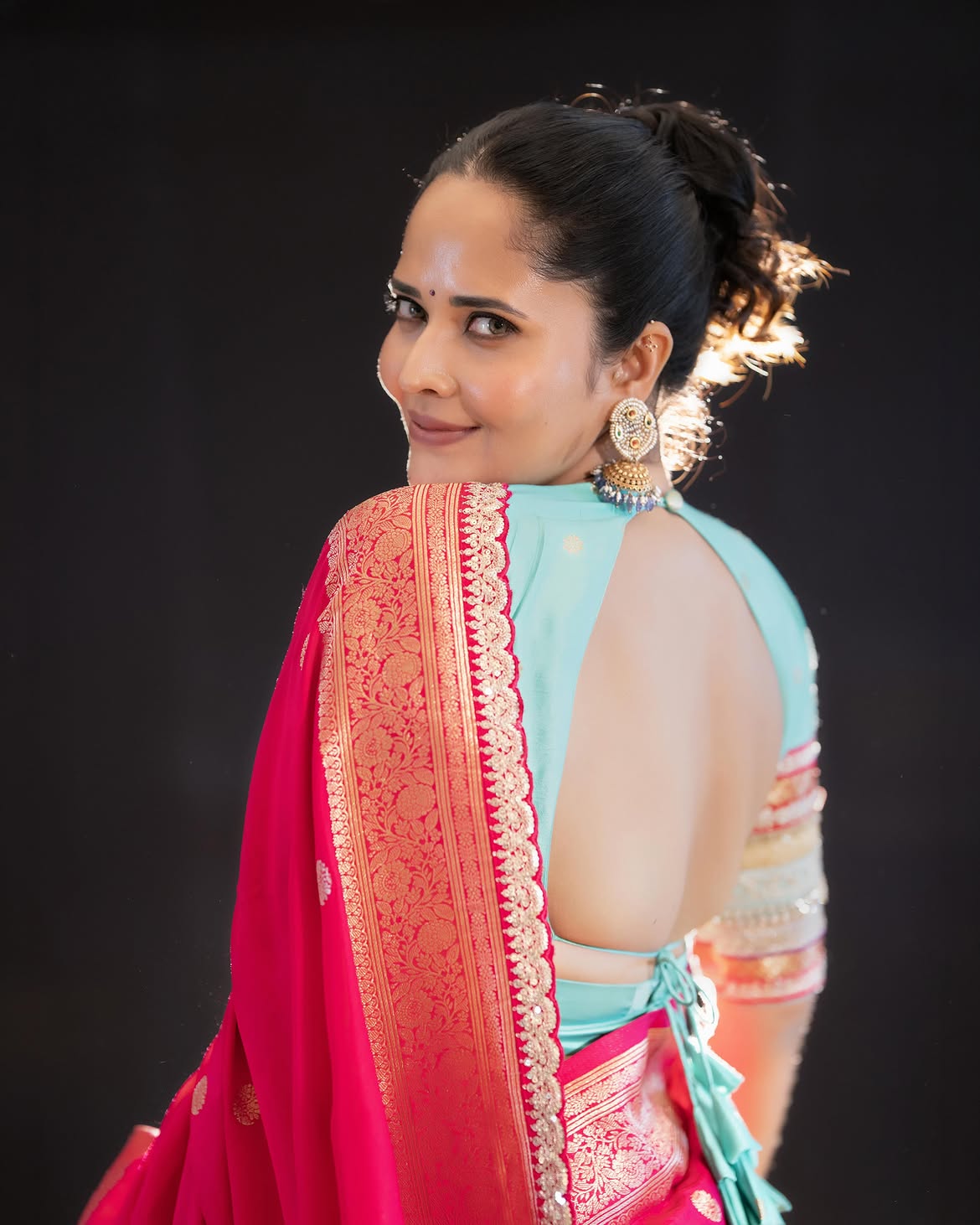 Anasuya Bharadwaj Saree Photos