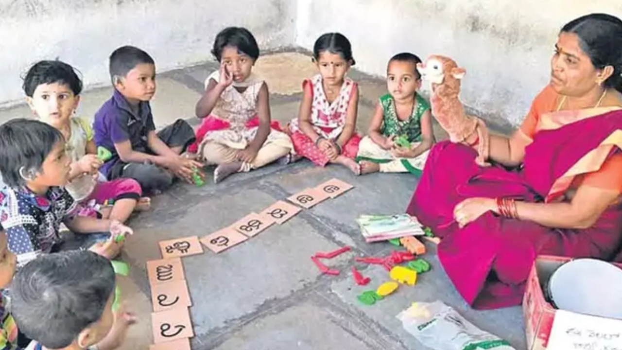 Anganwadi Teacher Jobs : ఇంటర్ పాసైన మహిళలకు గుడ్ న్యూస్.. 181 అంగన్‌వాడీ టీచర్ ఉద్యోగాలు.. జూలై 29 నుంచే అప్లికేషన్స్!