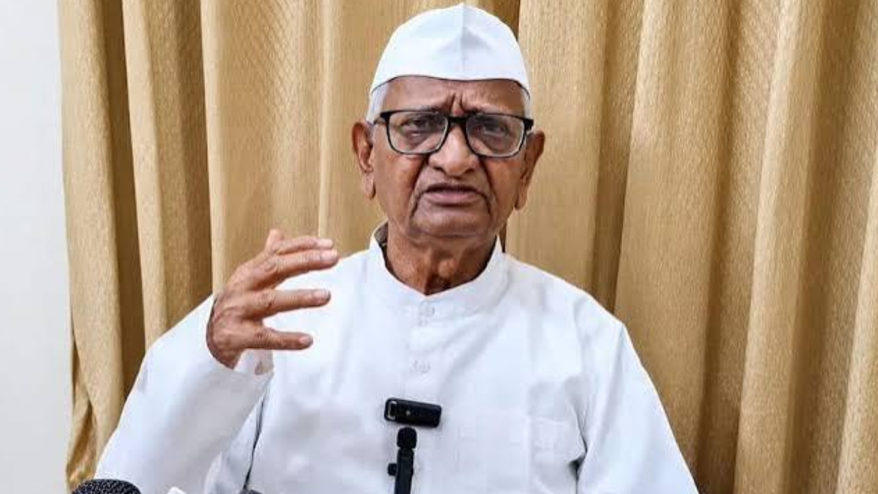 Anna Hazare : హింస కాదు, చర్చలే పరిష్కారం.. ధర్మేంద్ర రాజీనామాపై అన్నా హజారే కీలక వ్యాఖ్యలు