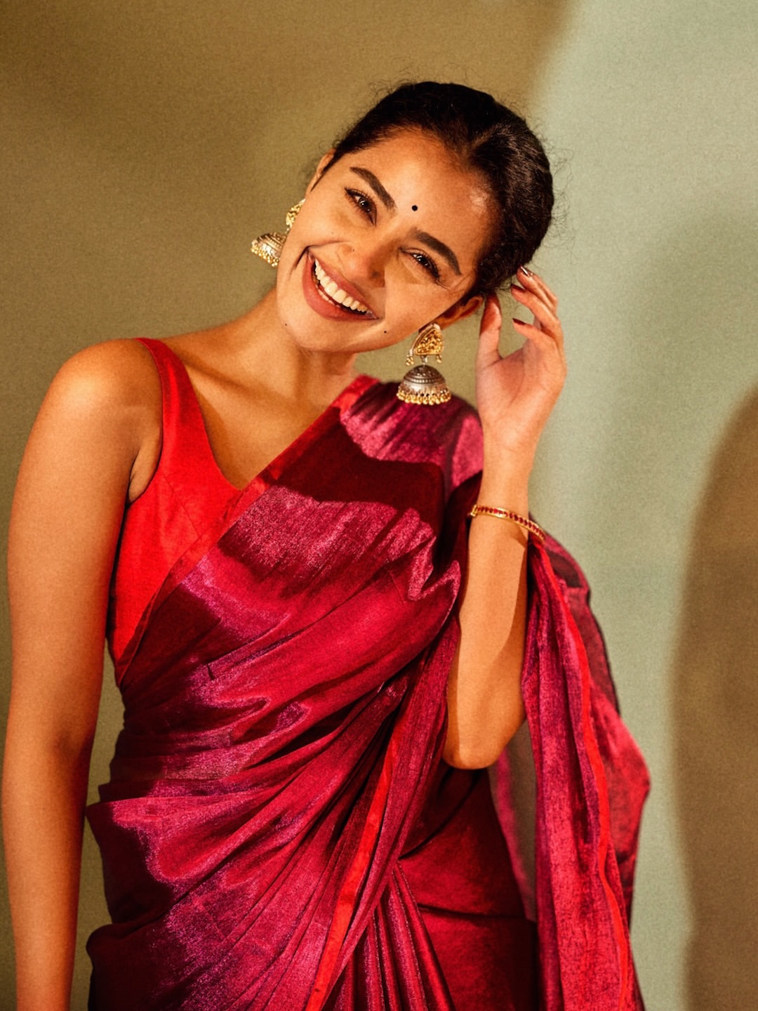 Anupama Parameswaran Stunning Looks in Saree