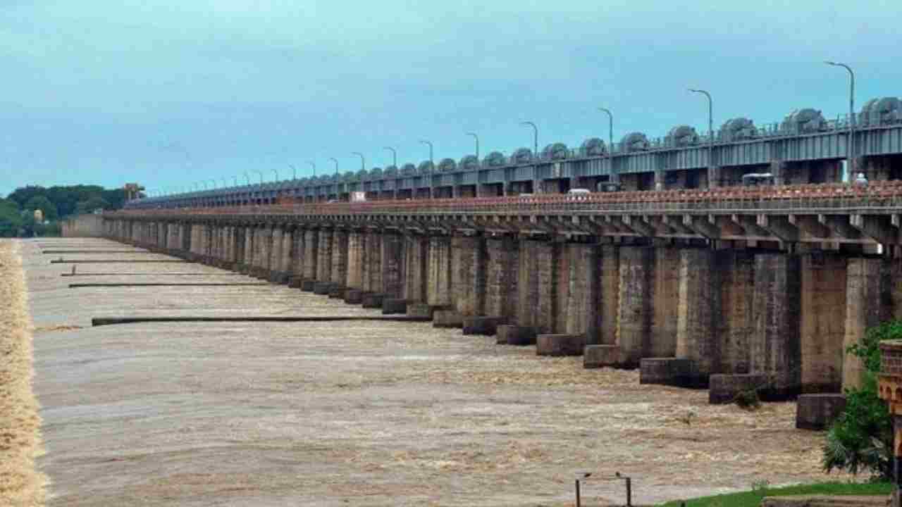 Dowleswaram Barrage: ధవళేశ్వరం బ్యారేజీకి మహర్దశ.. రూ.152 కోట్లతో ఆధునీకరణ.. సీఎం చంద్రబాబు కీలక నిర్ణయం