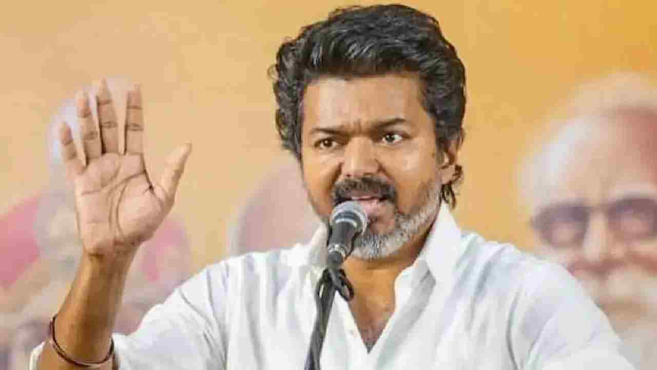TVK Party: సీఎం విజయ్ ప్రభుత్వంపై కుట్ర.. ఎమ్మెల్యేకు రూ.35 కోట్ల ఆఫర్.. ముగ్గురు నిందితుల అరెస్ట్