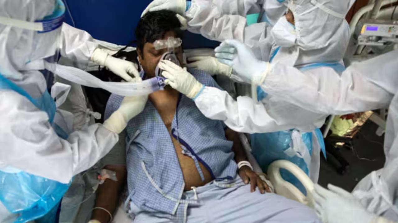 Covid Health Insurance : మళ్లీ కోవిడ్ కలకలం.. మీ హెల్త్ ఇన్సూరెన్స్‌లో ఇవి ఉన్నాయో లేదో చెక్ చేసుకోండి!