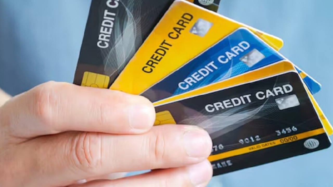 Credit Card Due : క్రెడిట్ కార్డు బిల్లు ఆలస్యంగా కట్టారా? ఉద్యోగులకు హైకోర్టు గుడ్ న్యూస్!