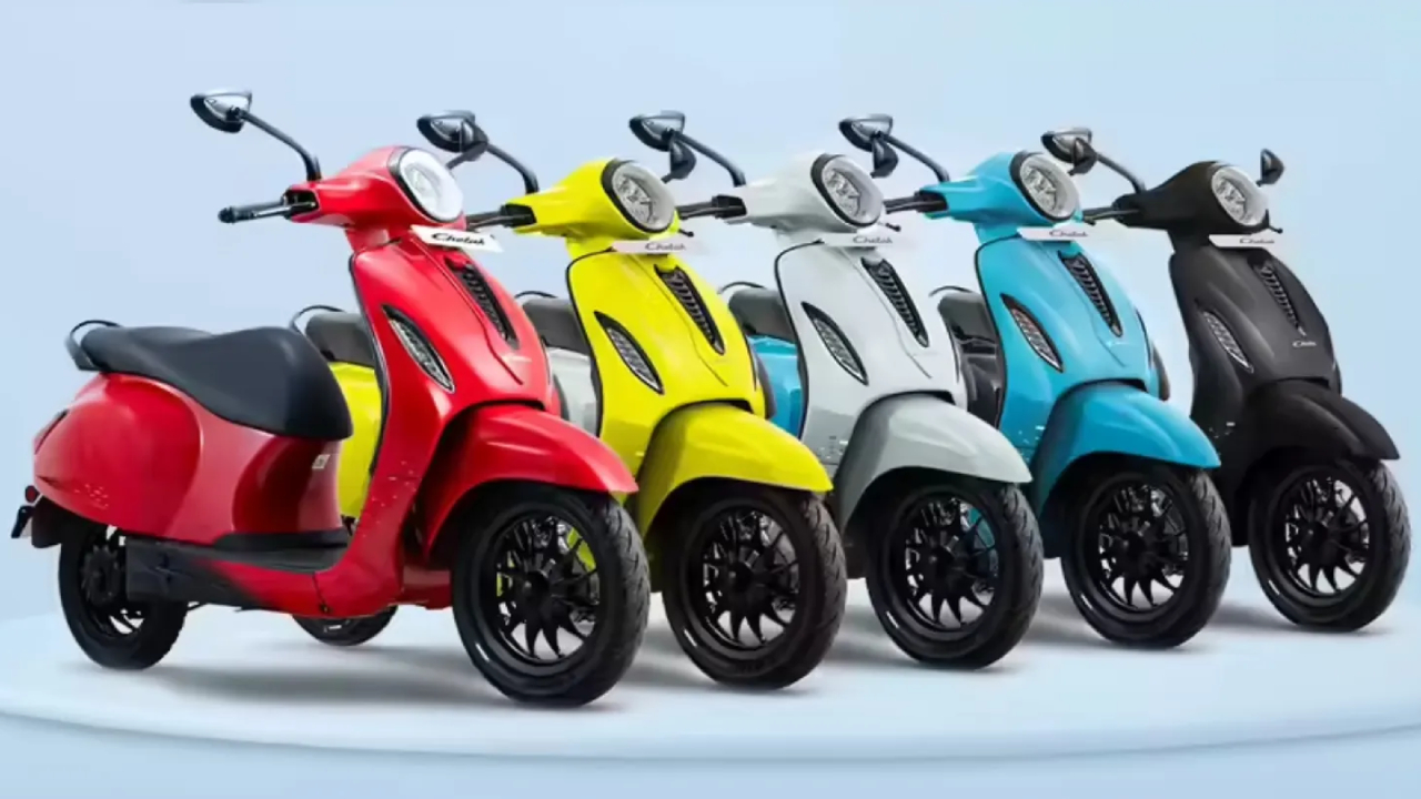 Best Electric Scooters : మిడిల్ క్లాస్‌కు గేమ్ ఛేంజర్.. ఒక్క ఛార్జ్‌తో 242 కి.మీ రేంజ్! టాప్ 5 బెస్ట్ ఎలక్ట్రిక్ స్కూటర్లు ఇవే!