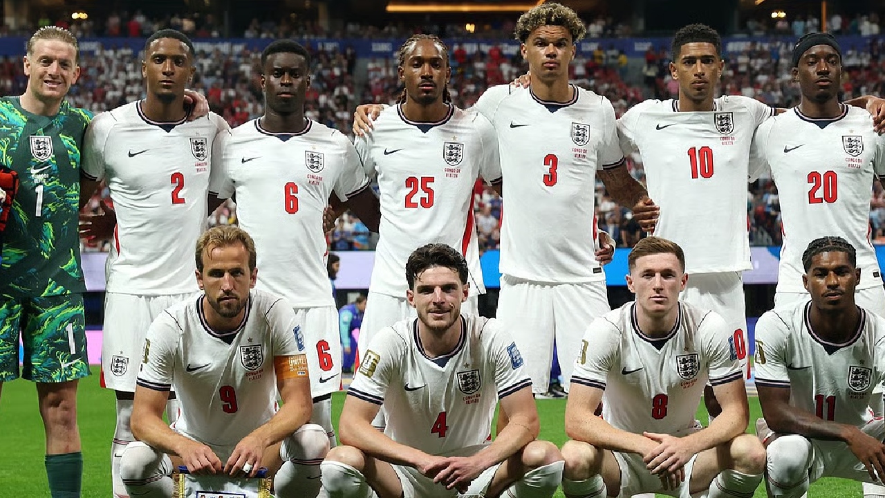 FIFA World Cup 2026 : మెక్సికో మ్యాచ్‌కు ముందు ఇంగ్లాండ్‌ సంచలన నిర్ణయం.. ఆటగాళ్లకు వ‌యాగ్రా!